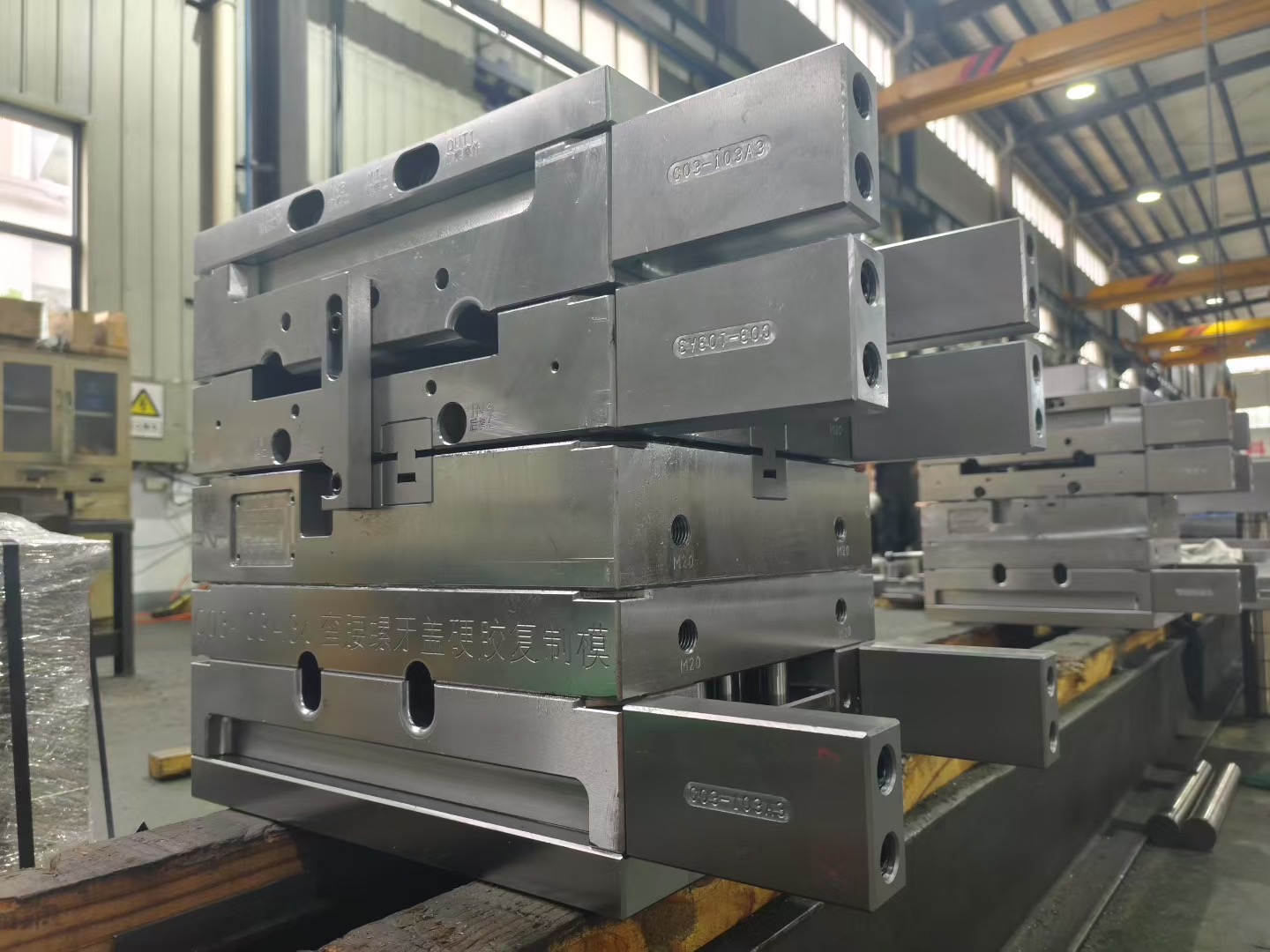 Fixture and mold：Why Custom Fixtures Matter in Precision Manufacturing